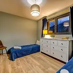 Beautiful New Flat By The Forest アパート