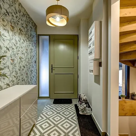 Beautiful New Flat By The Forest * シャモニー